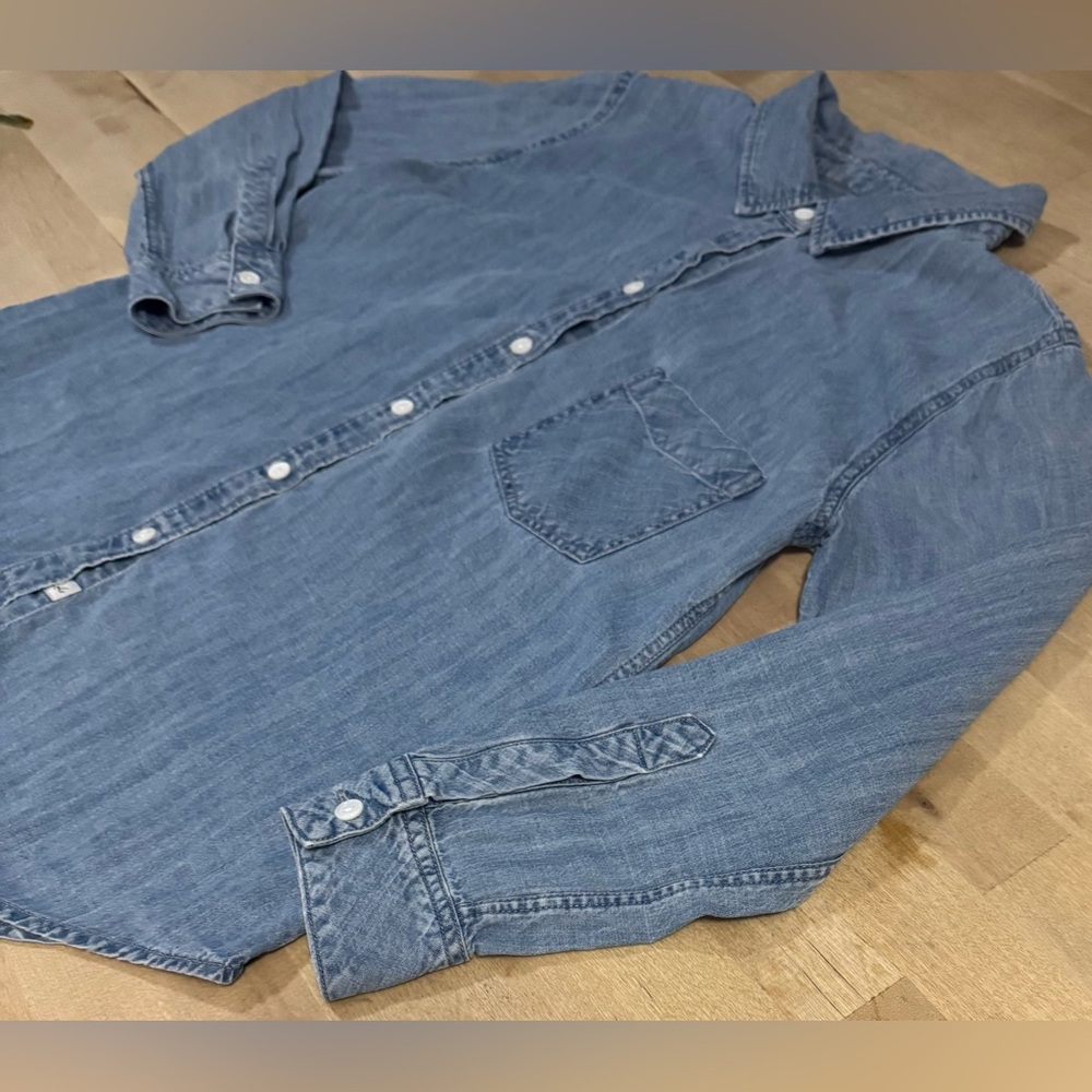 Rails women’s Ingrid Light Blue Denim chambray Shirt - Picture 5 of 11